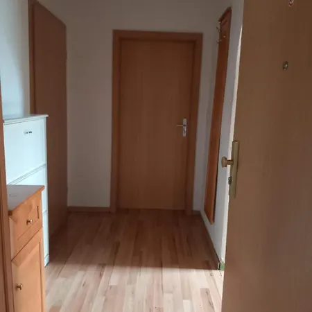 Monteurwohnung Bei Nina Egl Apartment